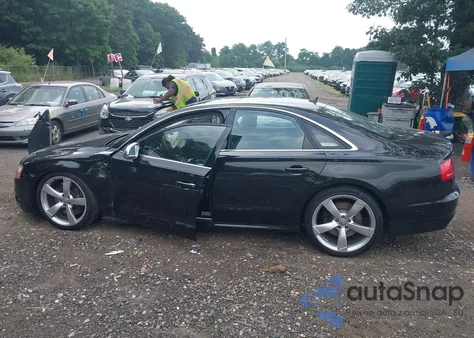 2013 Audi S8 4.0T z USA, uszkodzony, nr VIN WAUD2AFD9DN033113